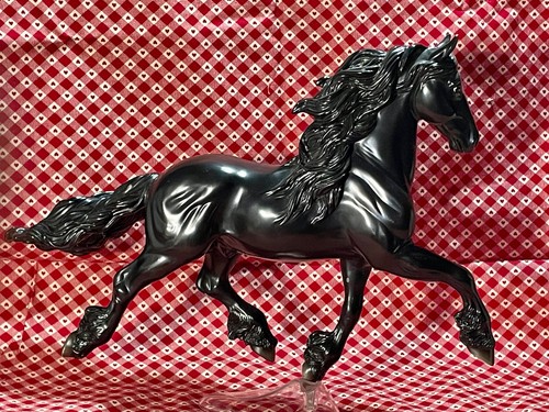 Breyer semigloss black - black, goffert