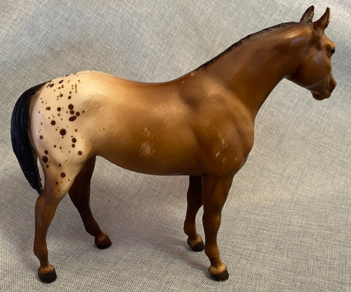 Breyer horse 103 quarter - 103,