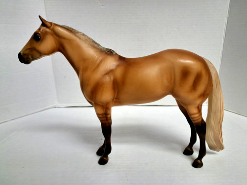 Breyer horse jolene - horse, limited