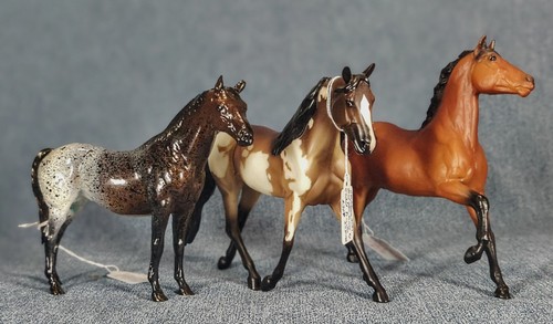 Breyer classic horse bundle - classic,
