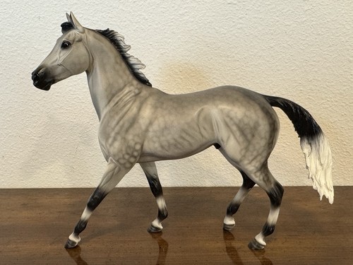 Breyer silver lining - lining, resin