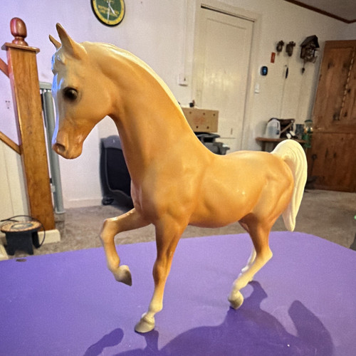 Breyer traditional model - model, horse
